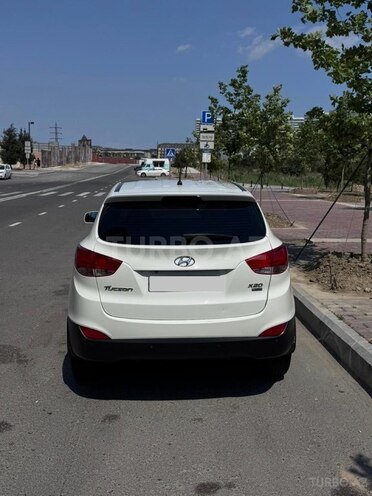 Hyundai ix35-4