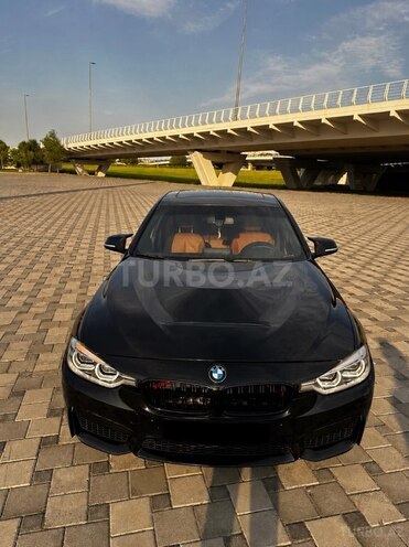 BMW 330-1