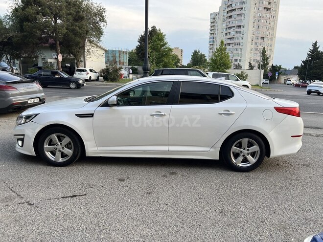 Kia Optima-4