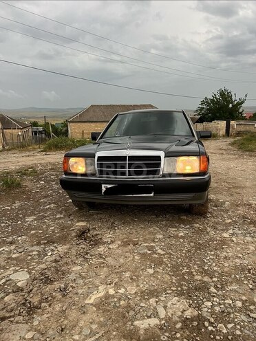 Mercedes 190-1
