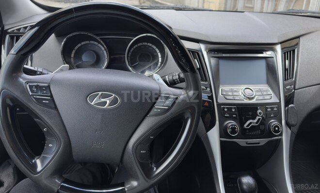 Hyundai Sonata-3