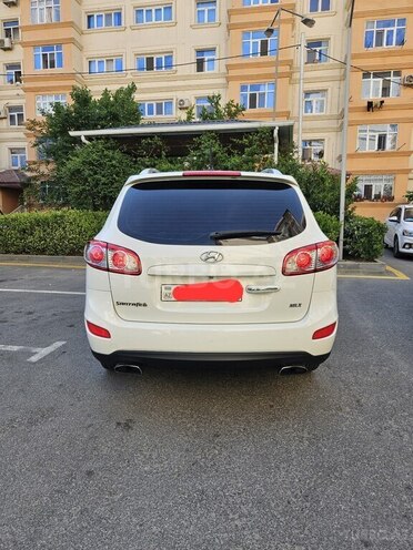Hyundai Santa Fe-14