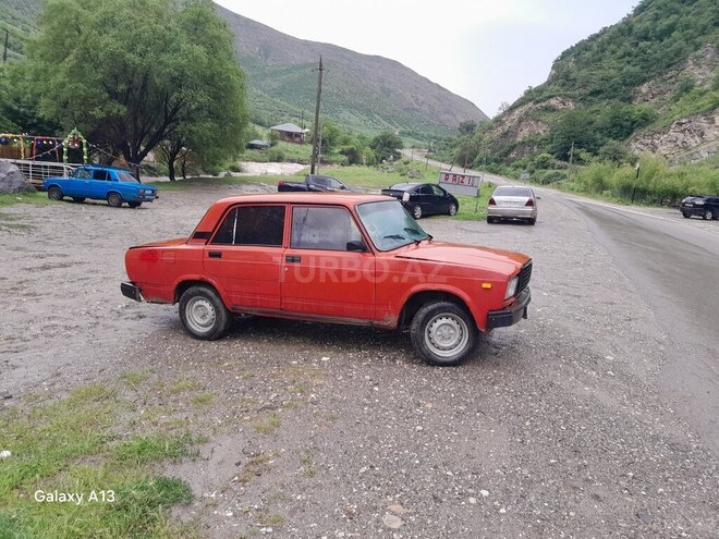 LADA (VAZ) 2107-5