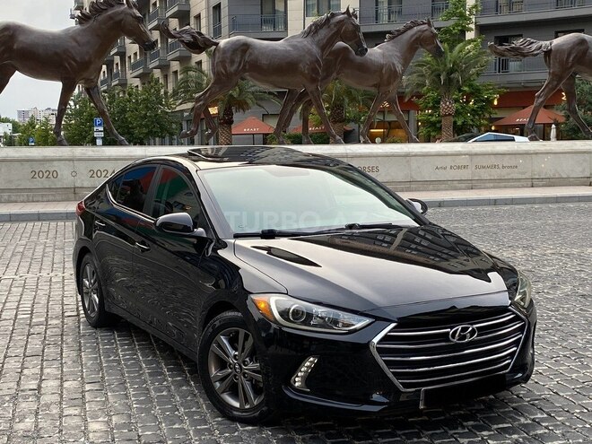 Hyundai Elantra-2