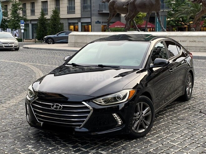 Hyundai Elantra-1
