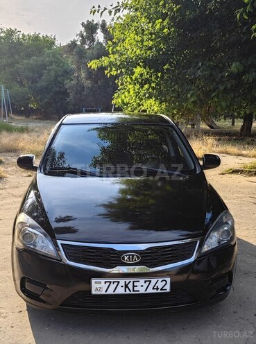 Kia Ceed-1