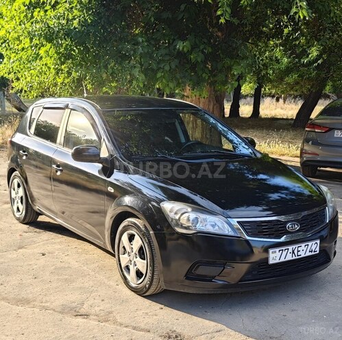 Kia Ceed-2