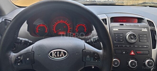 Kia Ceed-8