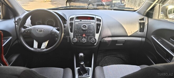 Kia Ceed-6