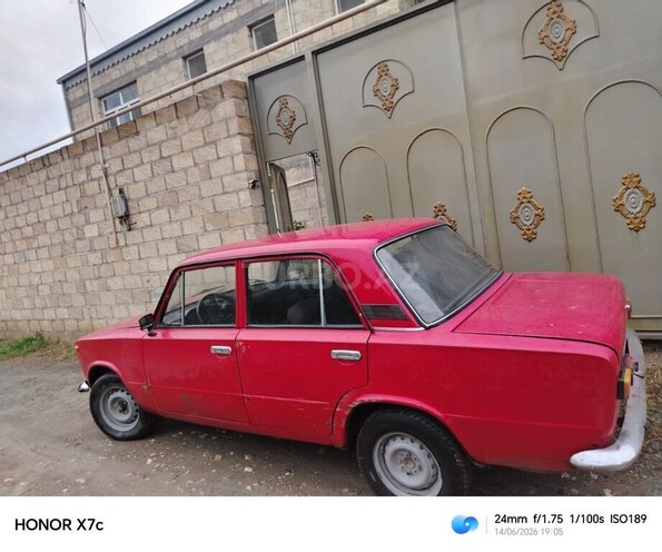 LADA (VAZ) 21011-3