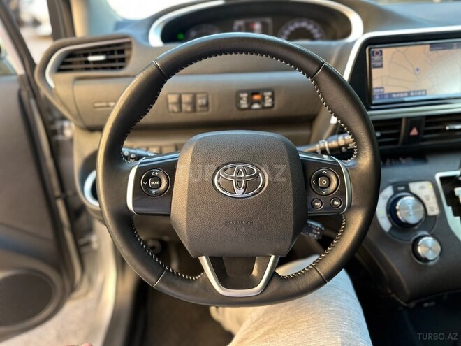 Toyota Sienta-19