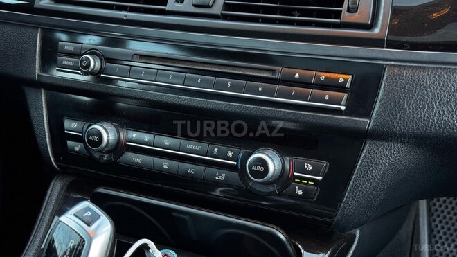 BMW 528-12