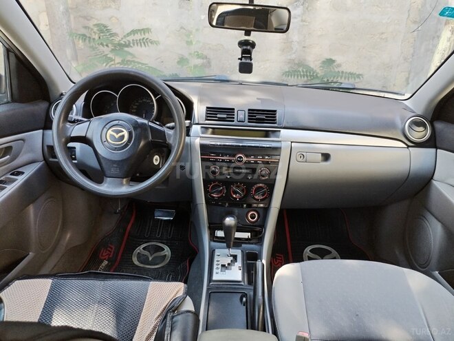 Mazda 3-10