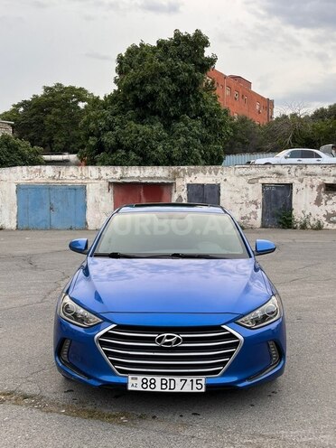Hyundai Elantra-1