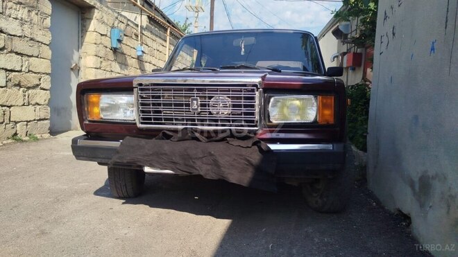 LADA (VAZ) 2107-1