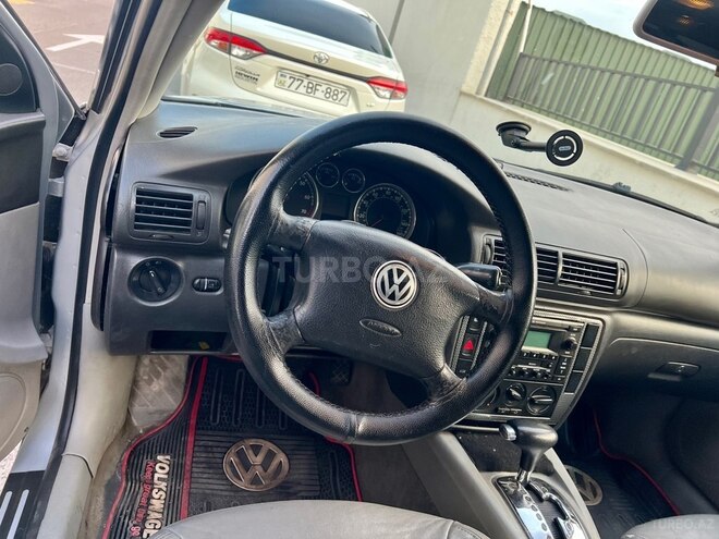 Volkswagen Passat-3
