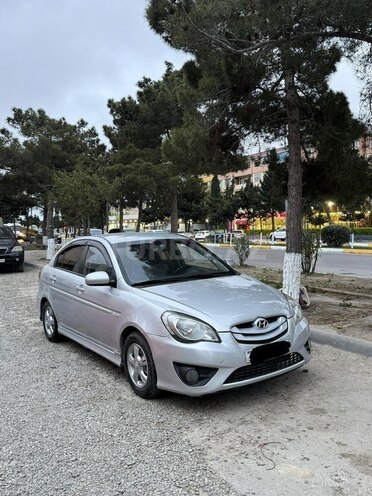 Hyundai Accent-3