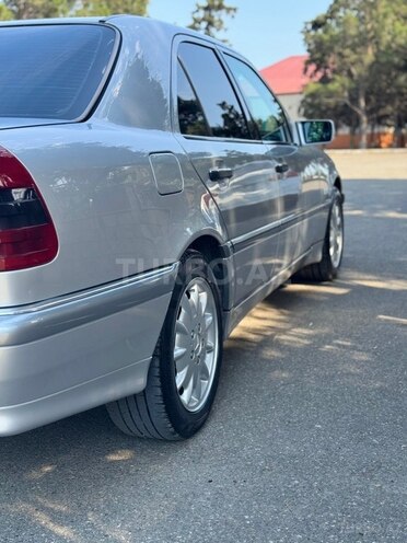 Mercedes C 180-6