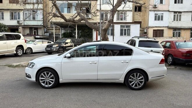 Volkswagen Passat-4