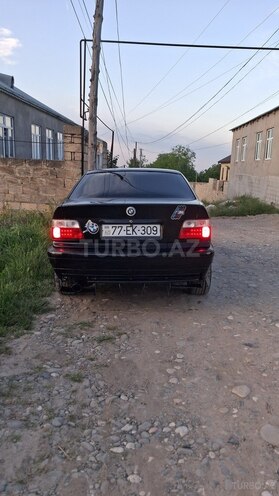 BMW 318-4