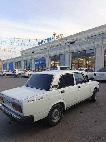 LADA (VAZ) 2107-4