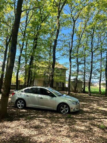 Chevrolet Cruze-8