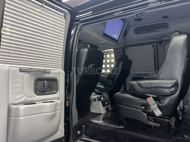 Chevrolet Express-18