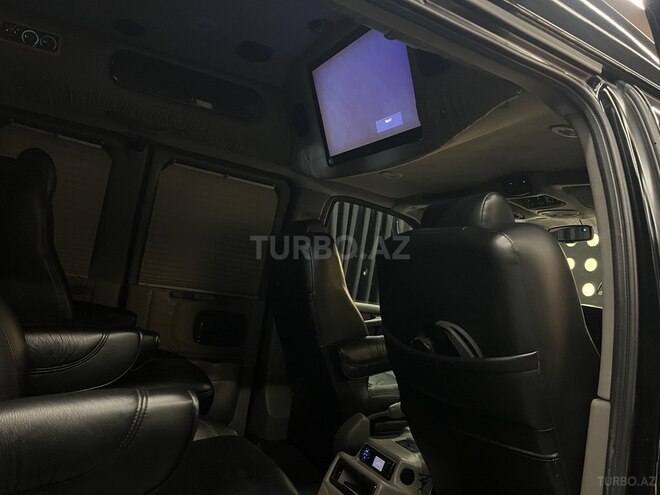 Chevrolet Express-16