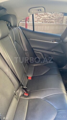 Toyota Camry-6
