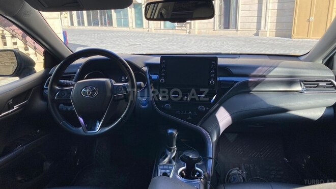 Toyota Camry-5