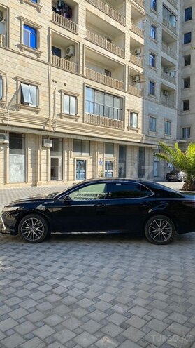 Toyota Camry-8