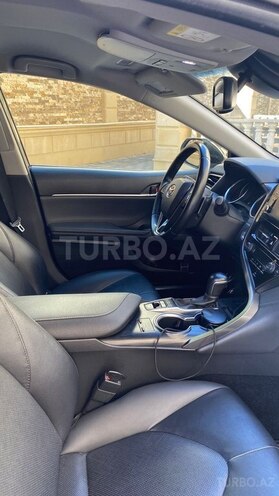 Toyota Camry-9