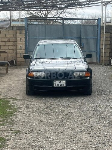 BMW 318-1