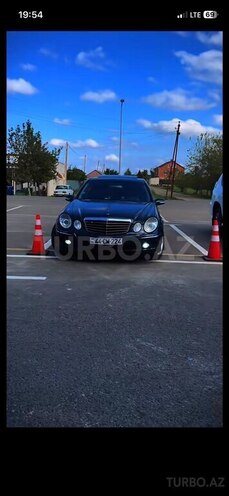 Mercedes E 270-13