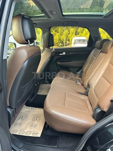 Kia Sorento-11