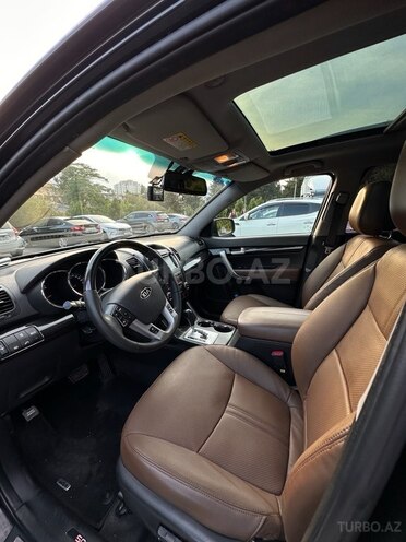 Kia Sorento-9