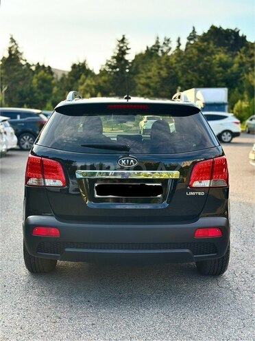 Kia Sorento-8