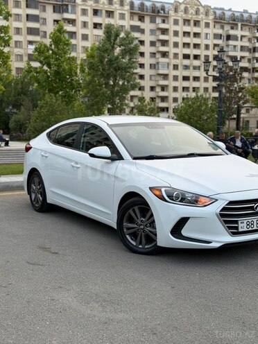 Hyundai Elantra-5