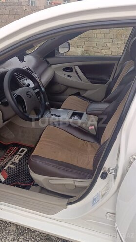 Toyota Camry-6