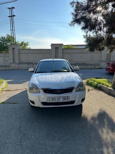 LADA (VAZ) Priora-1