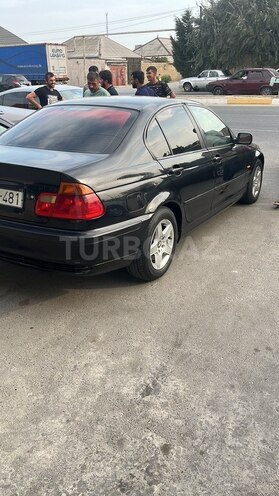 BMW 318-7
