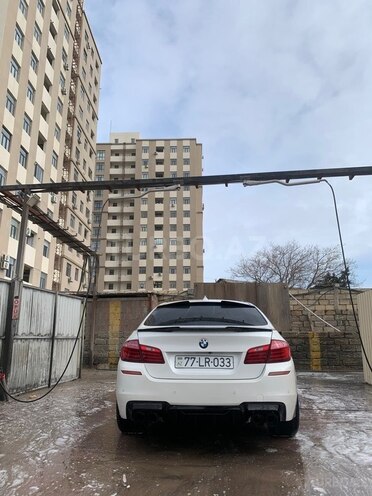 BMW 528-9