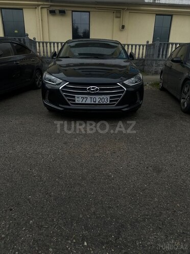 Hyundai Elantra-7
