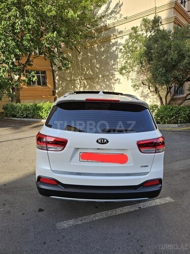 Kia Sorento-5
