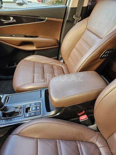 Kia Sorento-16