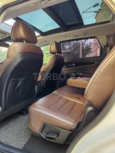Kia Sorento-15