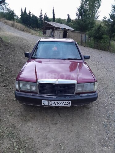 Mercedes 190-1