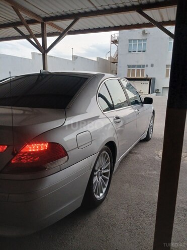 BMW 735-18