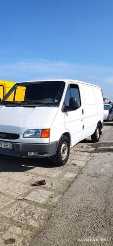 Ford Transit-1