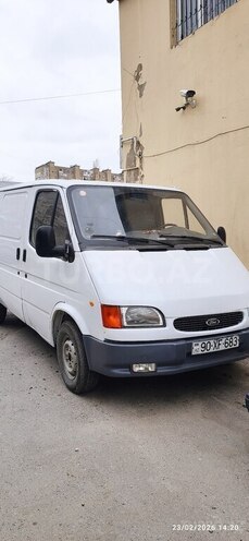 Ford Transit-6